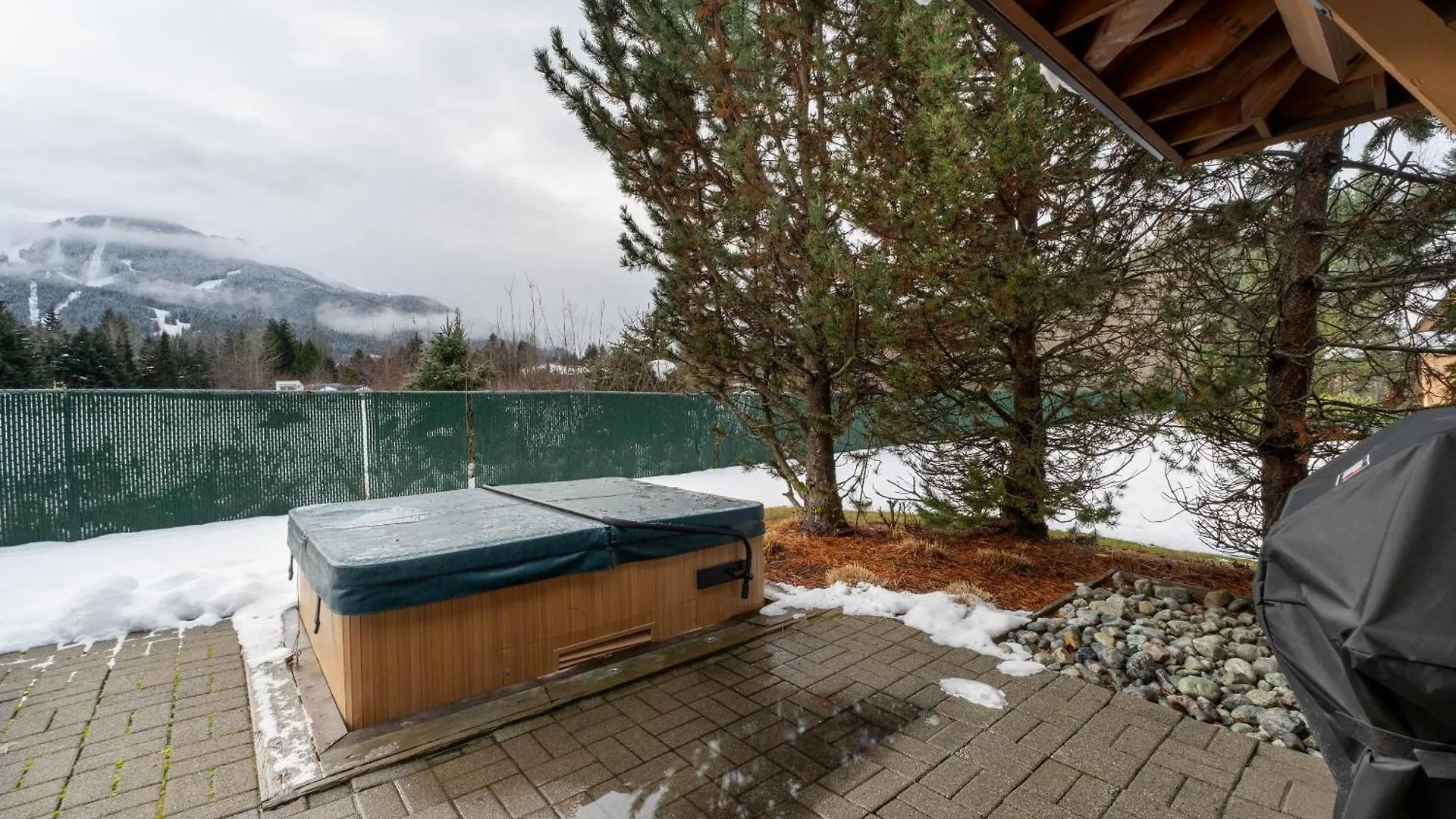 Apartment Montebello By Whistler Premier Canada