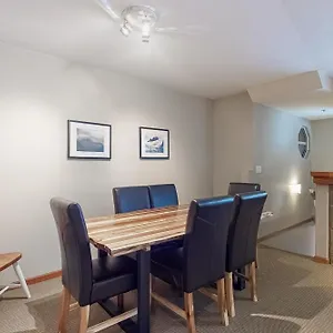 Holiday home Sunpath #05, Whistler