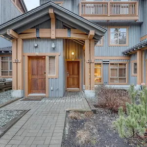 Holiday home The Bluffs #21, Whistler