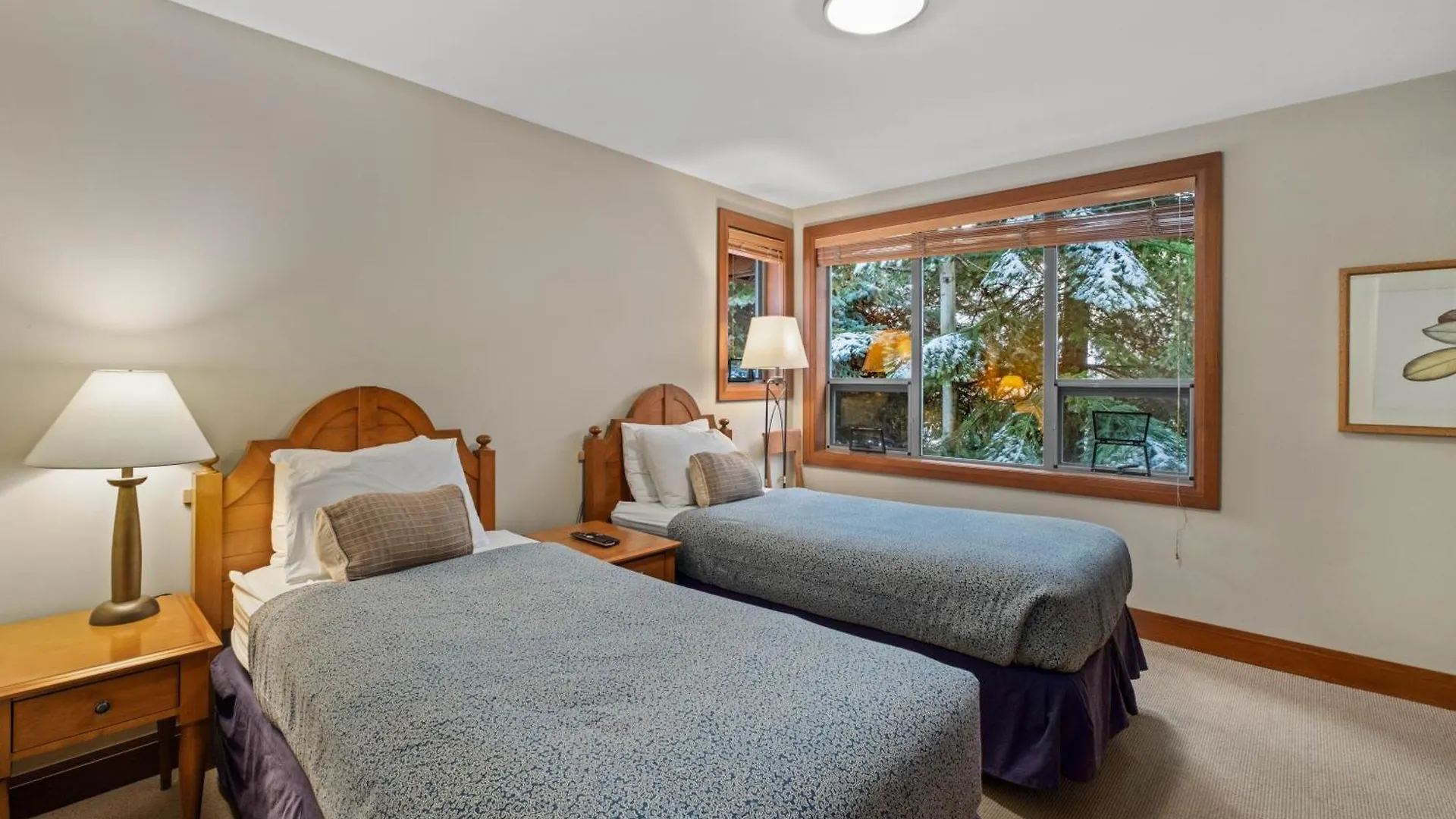Montebello By Whistler Premier 0*,  Canada