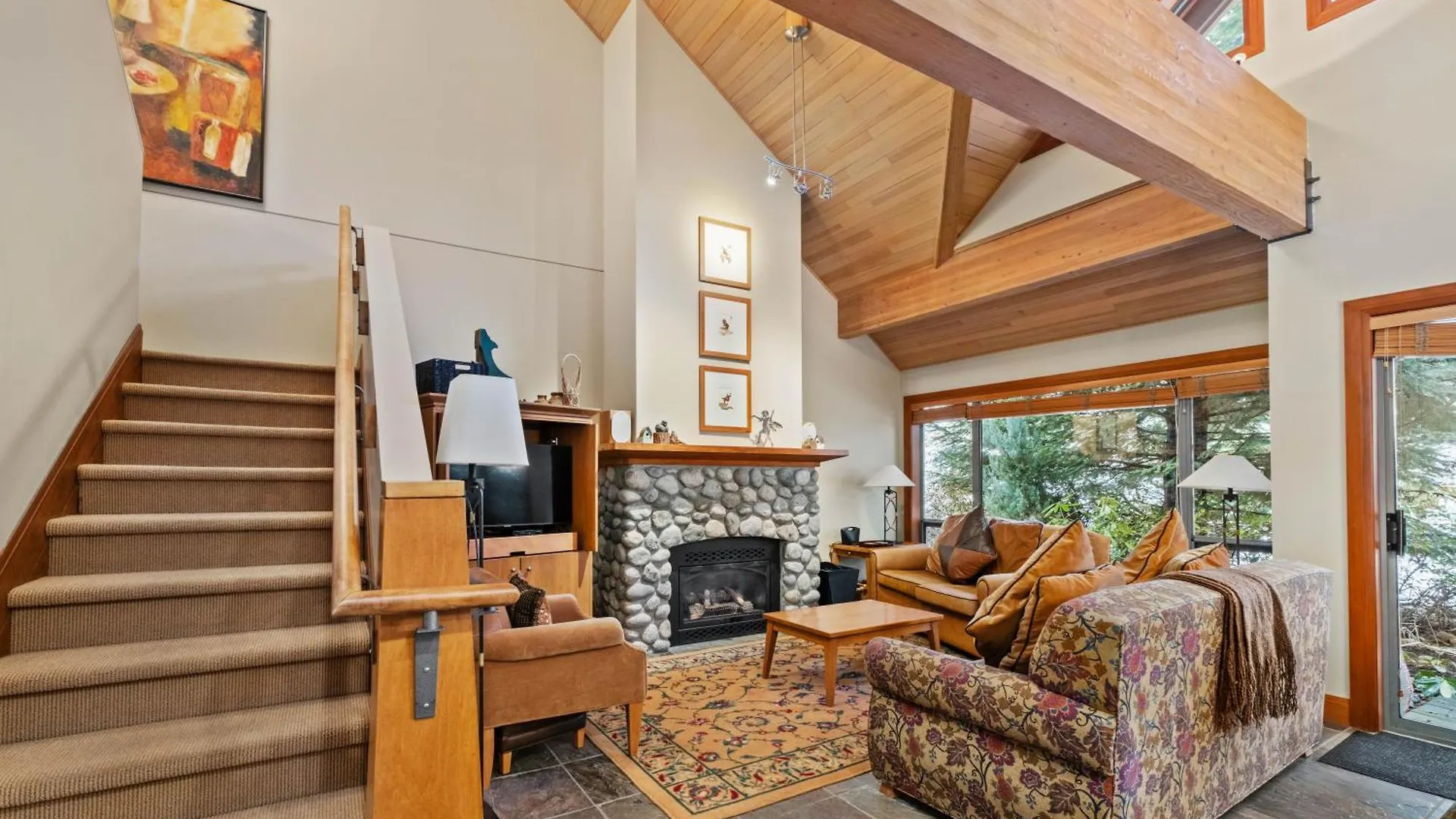 Montebello By Whistler Premier 0*,  Canada